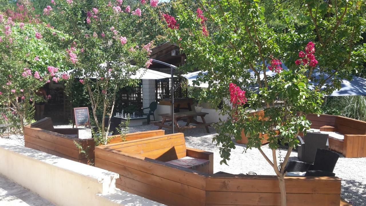 Camping des Drouilhèdes Peyremale Exterior foto